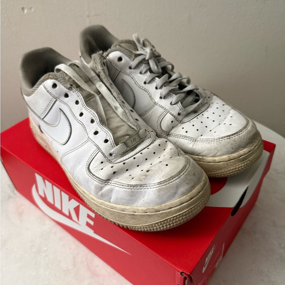 Nike Air force 1  White snekers size W10
